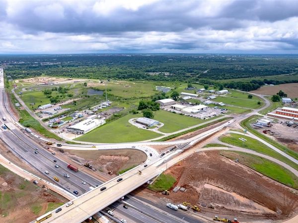 1037 W Adkins Hill Road, Norman, OK 73072