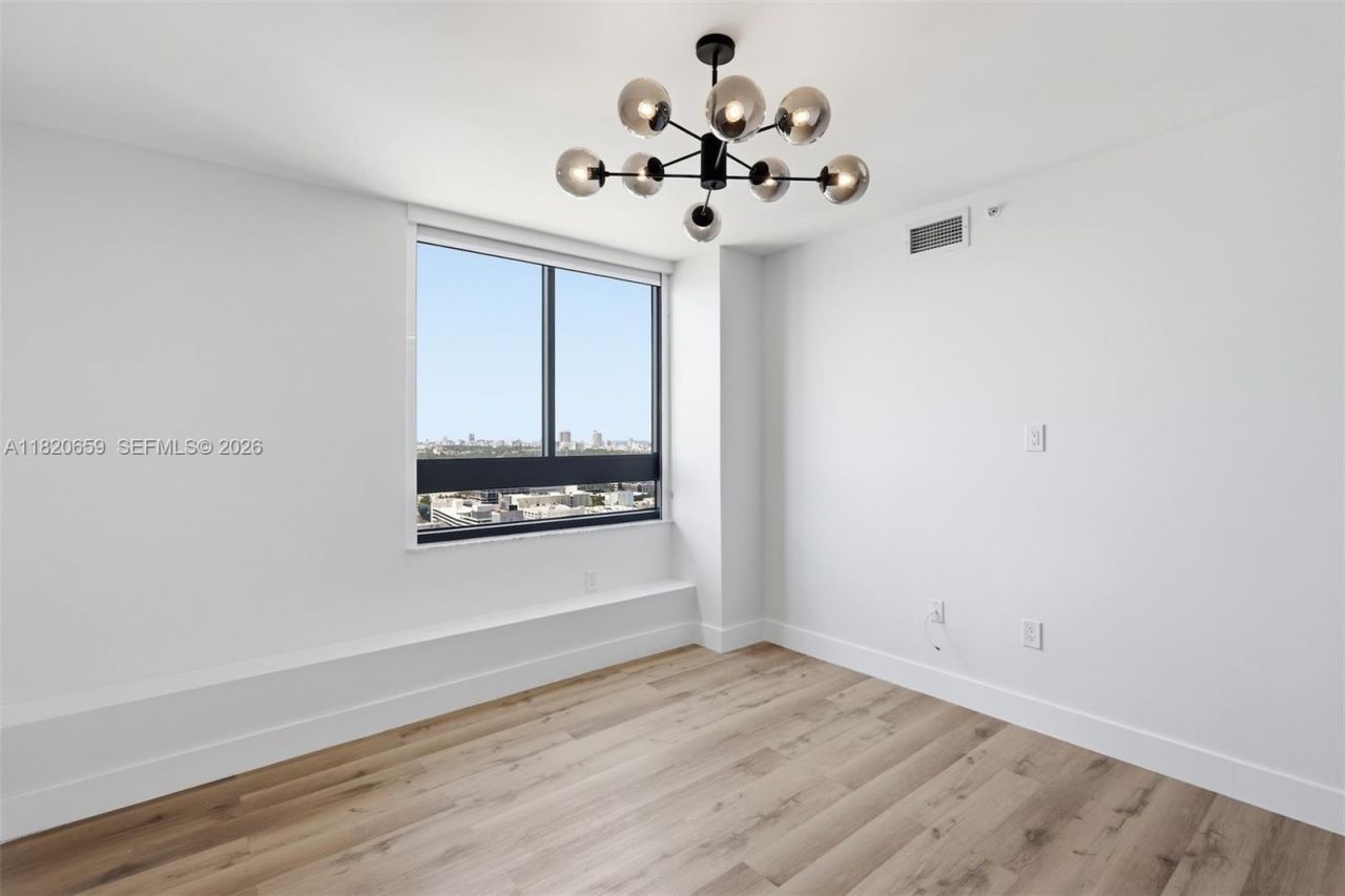 1330 West Ave, Unit 3007, Miami Beach, FL 33139 Photo