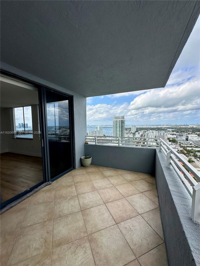 1330 West Ave, Unit 3007, Miami Beach, FL 33139 Photo