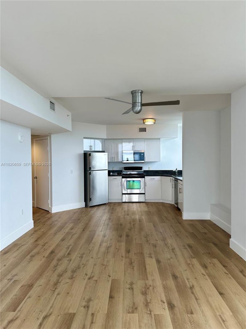 1330 West Ave, Unit 3007, Miami Beach, FL 33139 Photo