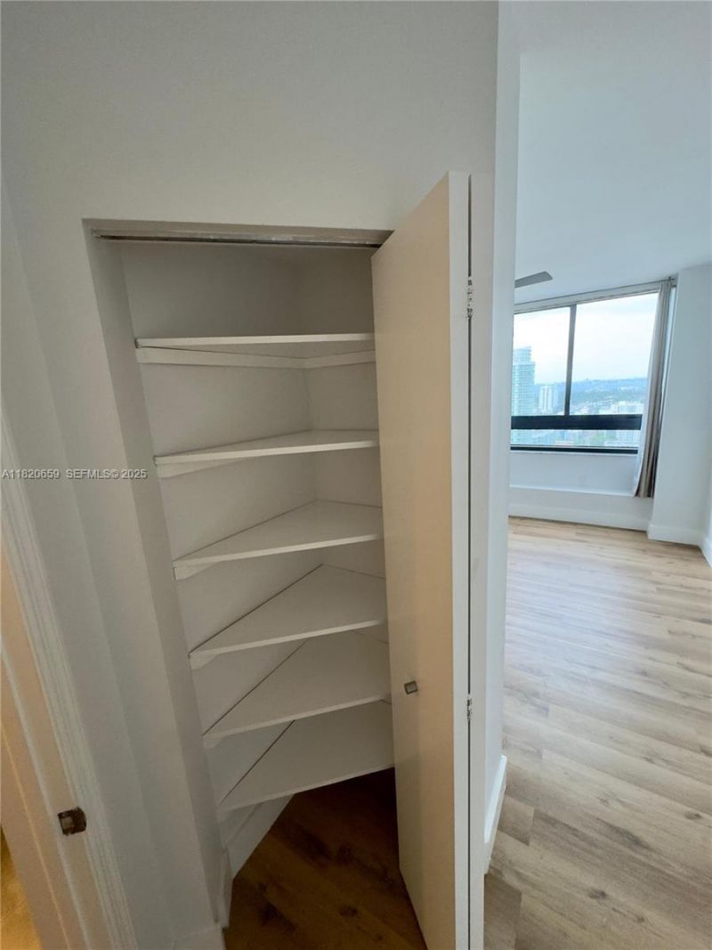 1330 West Ave, Unit 3007, Miami Beach, FL 33139 Photo