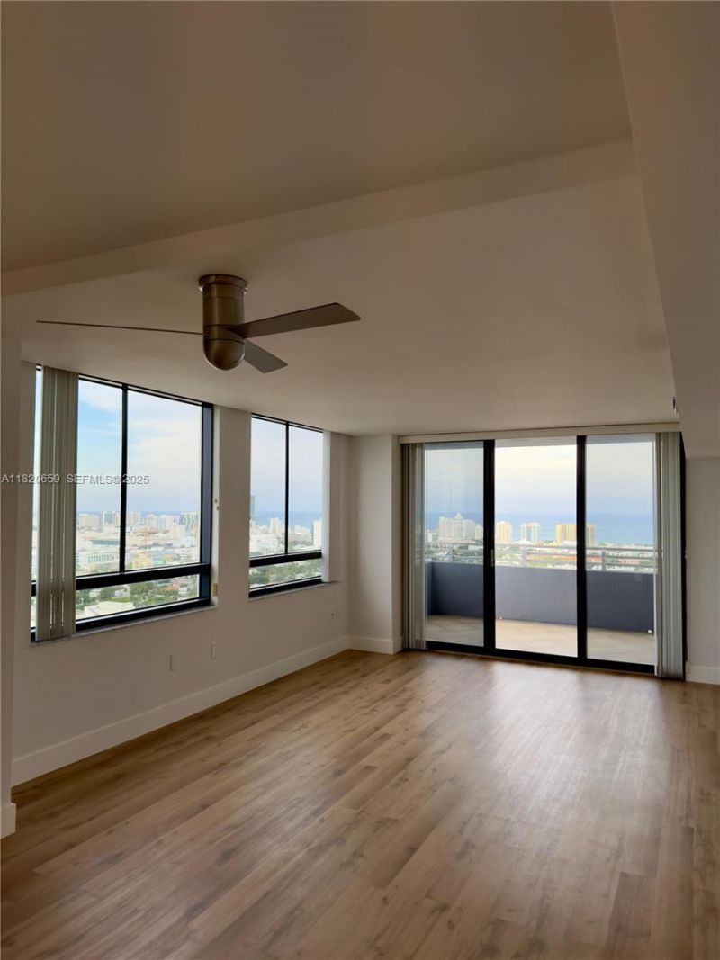 1330 West Ave, Unit 3007, Miami Beach, FL 33139 Photo