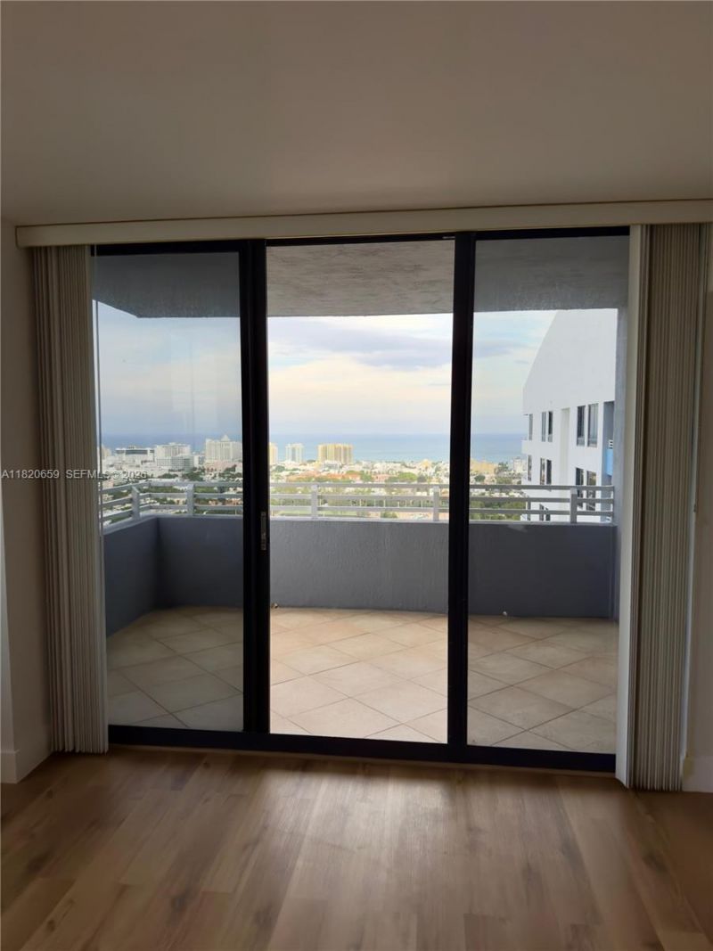 1330 West Ave, Unit 3007, Miami Beach, FL 33139 Photo