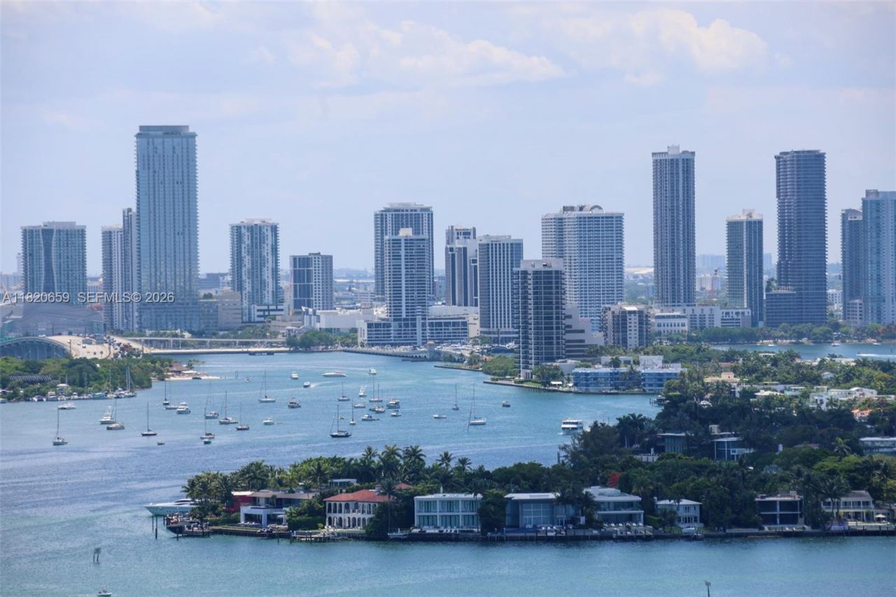 1330 West Ave, Unit 3007, Miami Beach, FL 33139 Photo