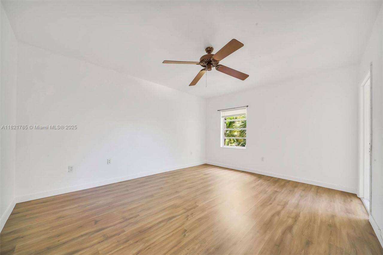 8335 SW 72nd Ave, Unit 315D, Miami, FL 33143 Photo