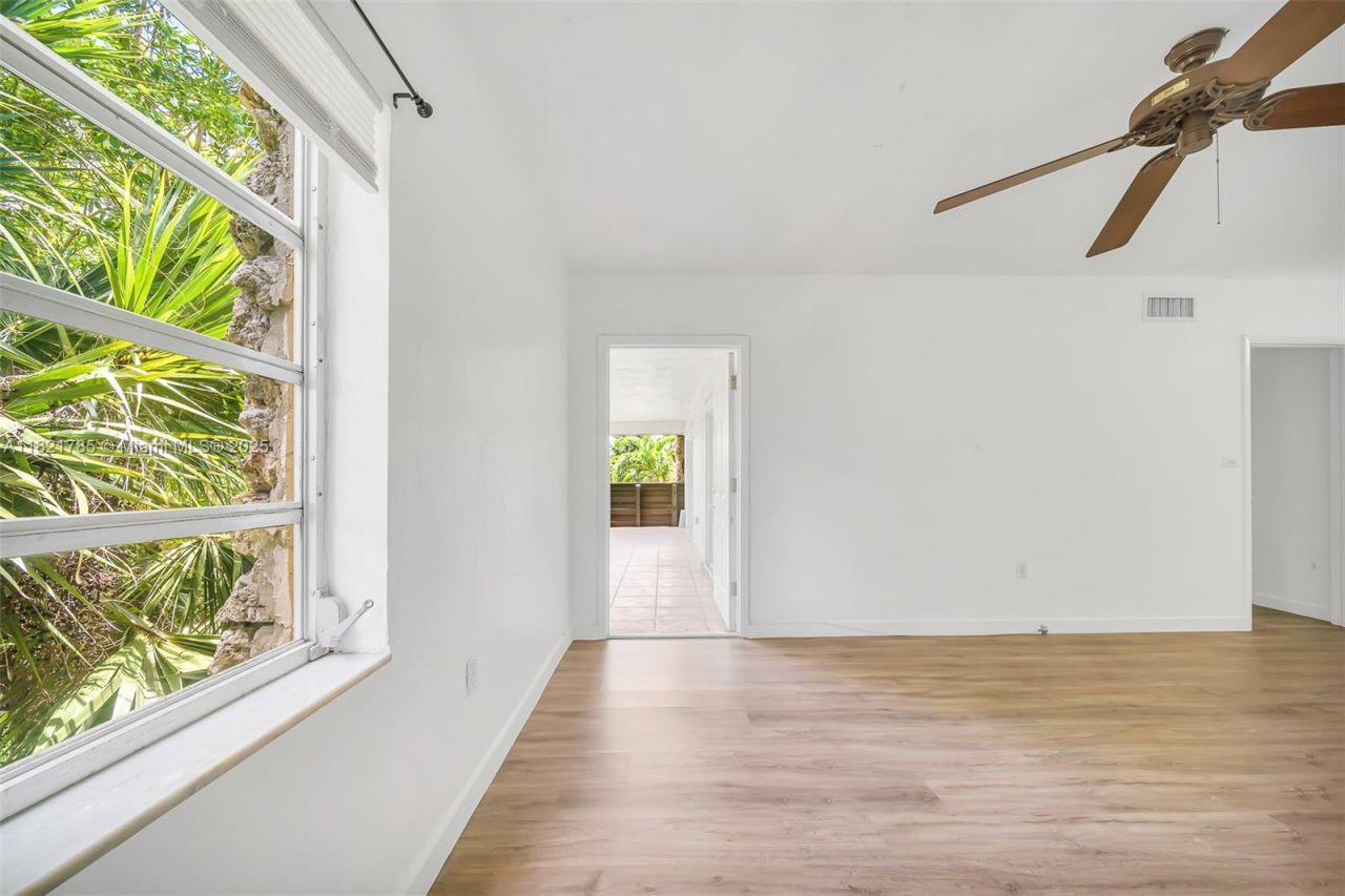 8335 SW 72nd Ave, Unit 315D, Miami, FL 33143 Photo