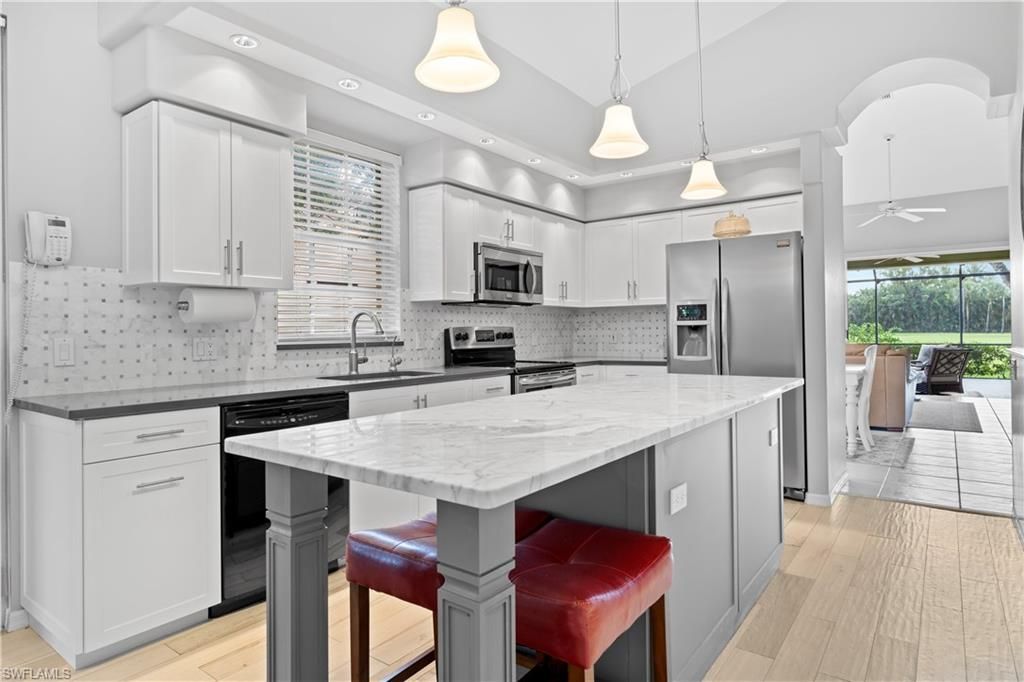 13520 Southampton Dr, Bonita Springs, FL 34135 Photo