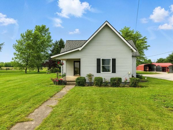 512 E Pike Street, Kirklin, IN 46050