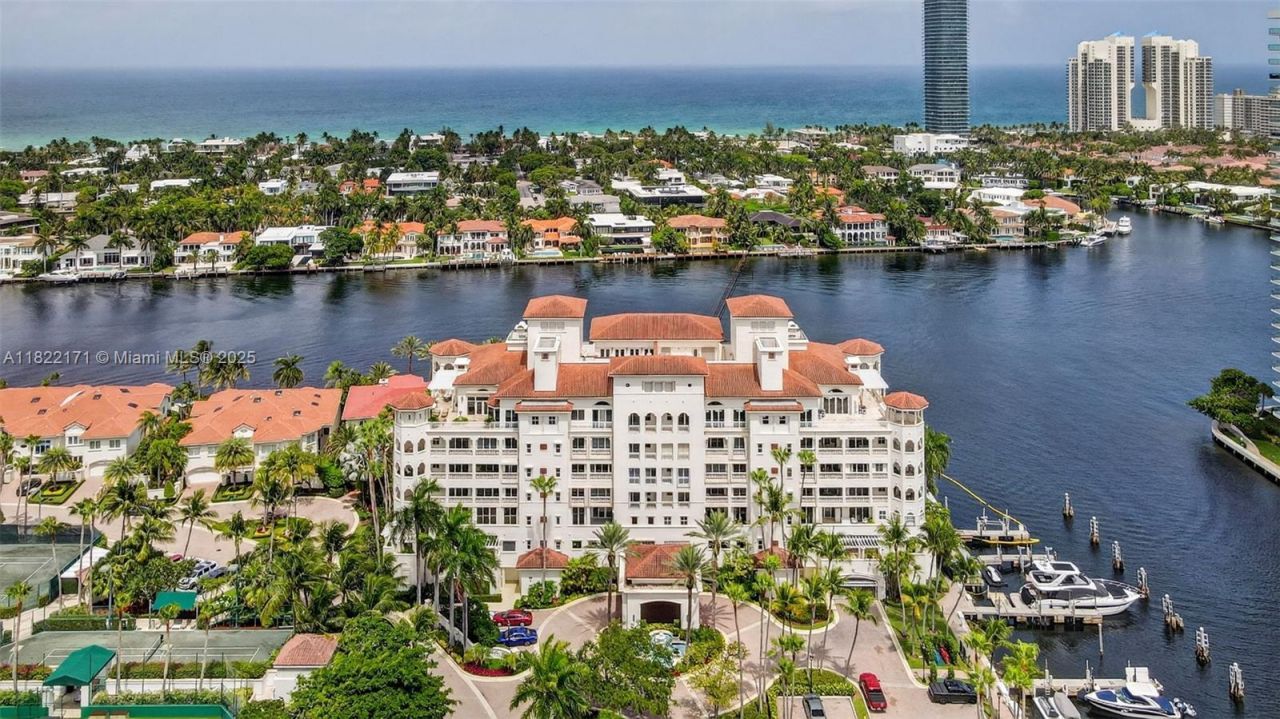 19925 NE 39th Pl, Unit 404, Aventura, FL 33180 Photo