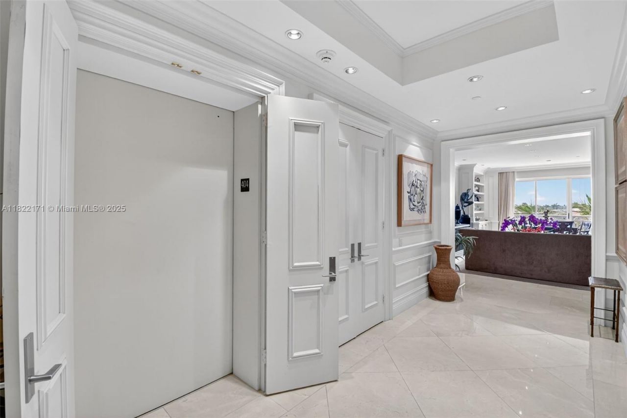 19925 NE 39th Pl, Unit 404, Aventura, FL 33180 Photo