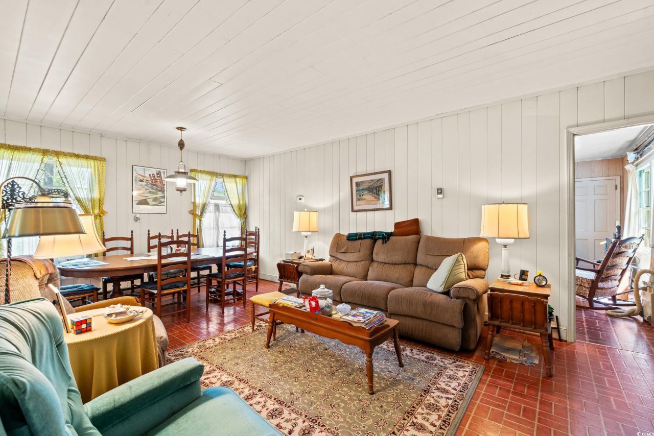 506 28th Ave. N Photo 3