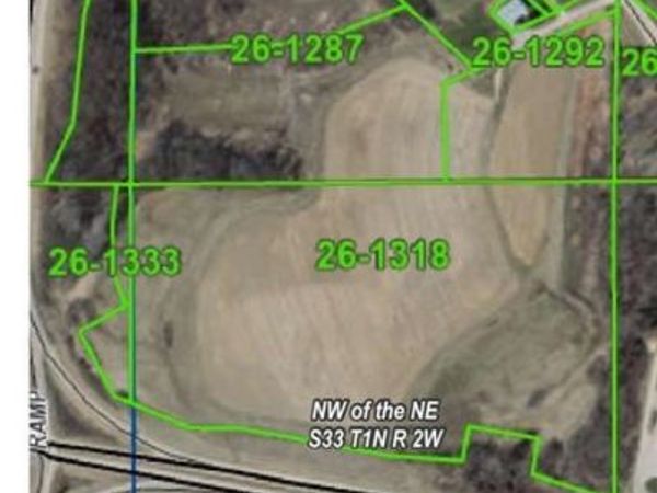 527 Badger Road, Hazel Green, WI 53811