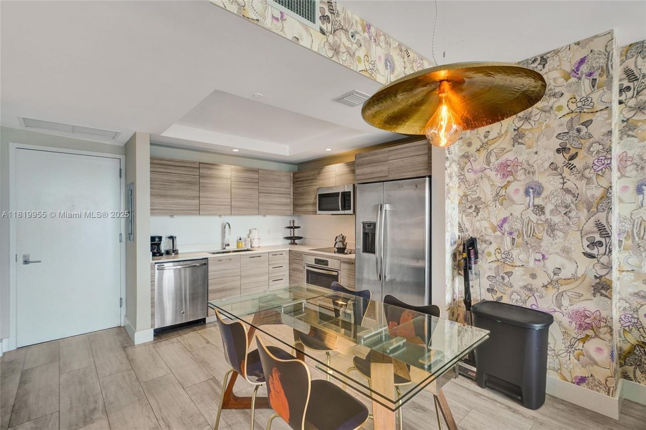 121 NE 34th St, Unit 2512, Miami, FL 33137 Photo