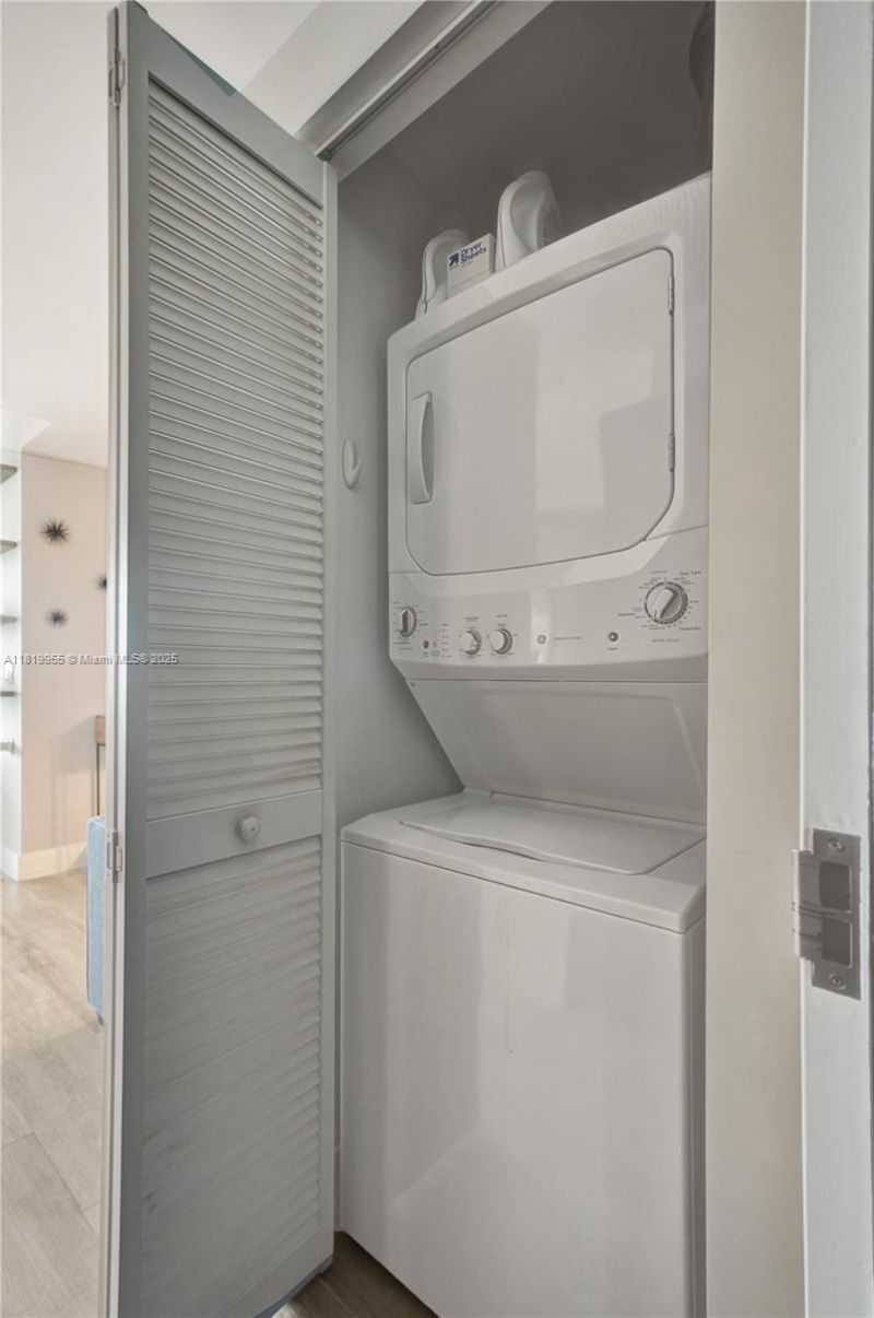 121 NE 34th St, Unit 2512, Miami, FL 33137 Photo