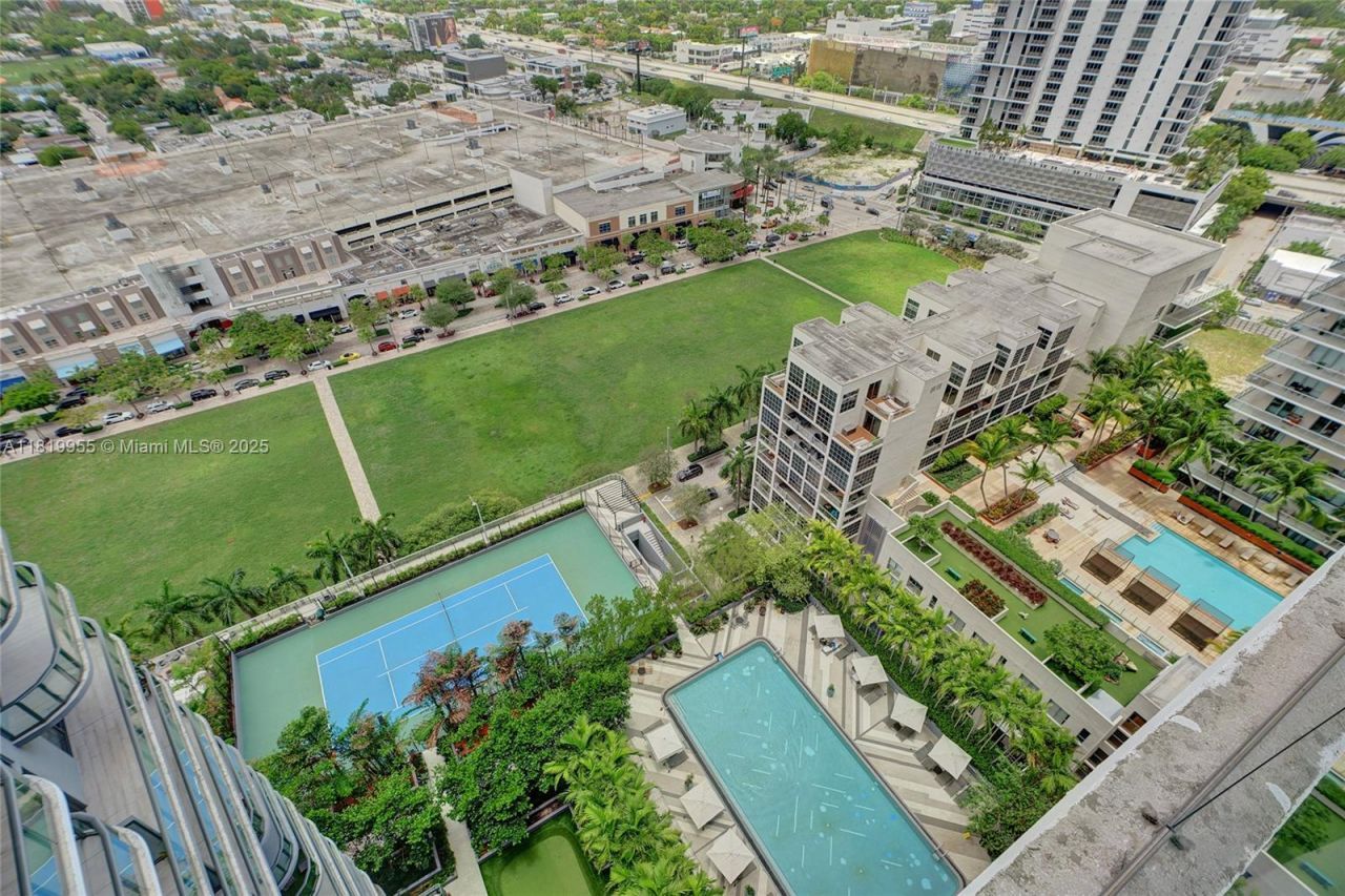121 NE 34th St, Unit 2512, Miami, FL 33137 Photo