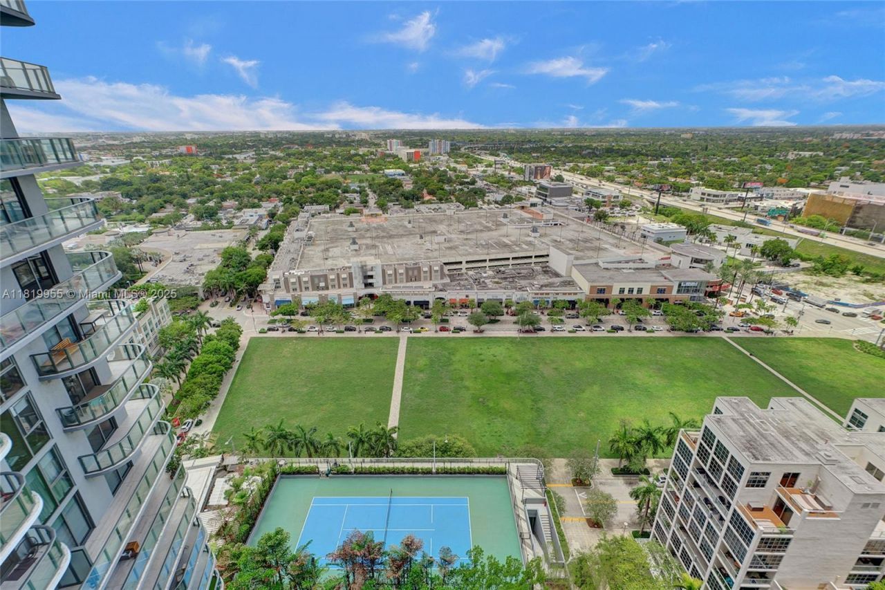121 NE 34th St, Unit 2512, Miami, FL 33137 Photo