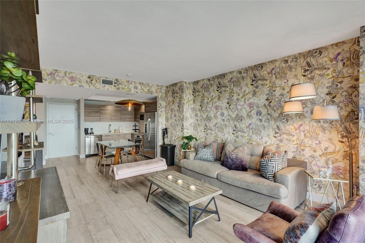 121 NE 34th St, Unit 2512, Miami, FL 33137 Photo