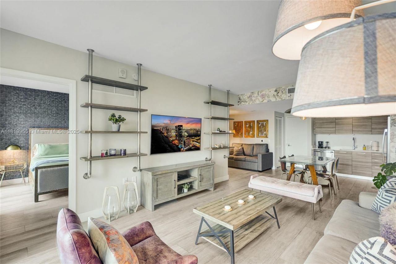 121 NE 34th St, Unit 2512, Miami, FL 33137 Photo