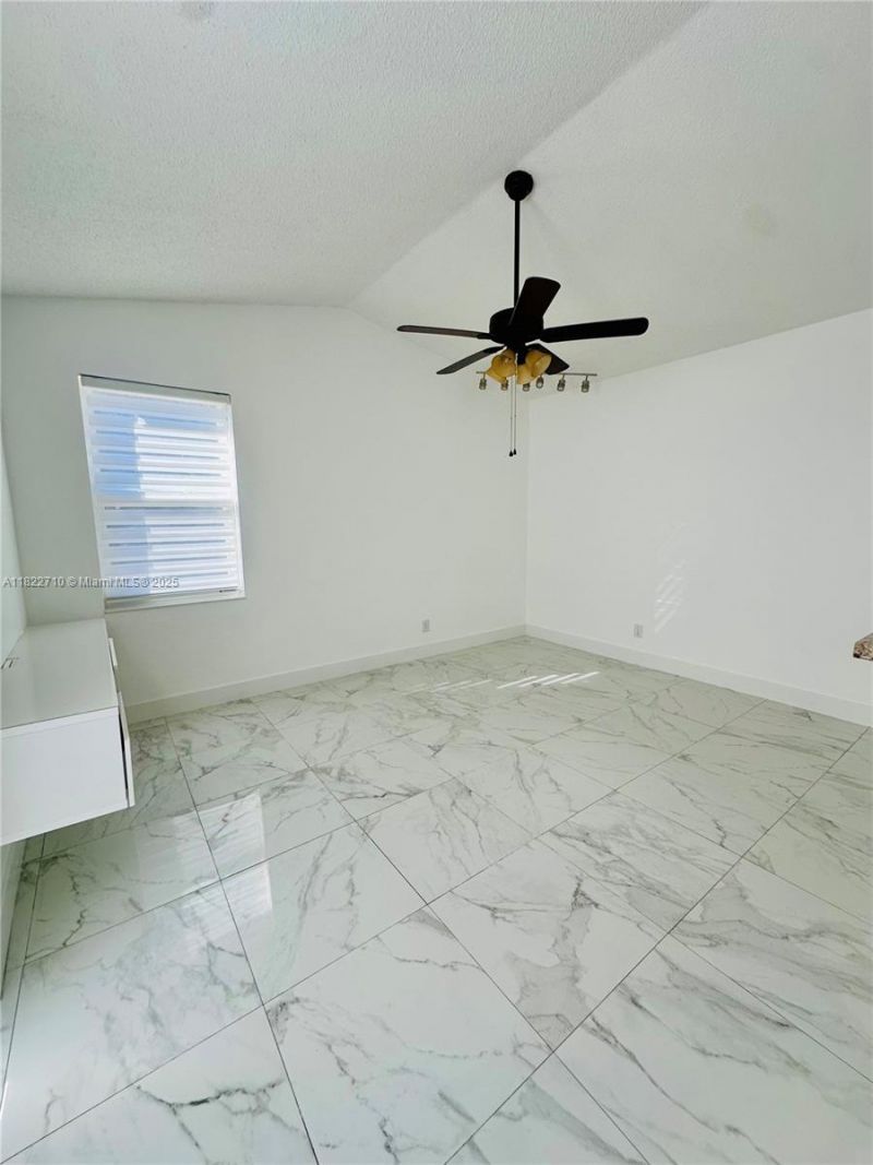 18961 NW 22nd St, Pembroke Pines, FL 33029 Photo