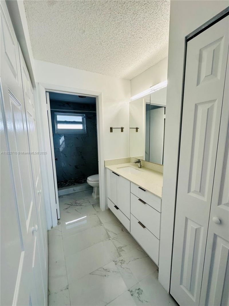 18961 NW 22nd St, Pembroke Pines, FL 33029 Photo