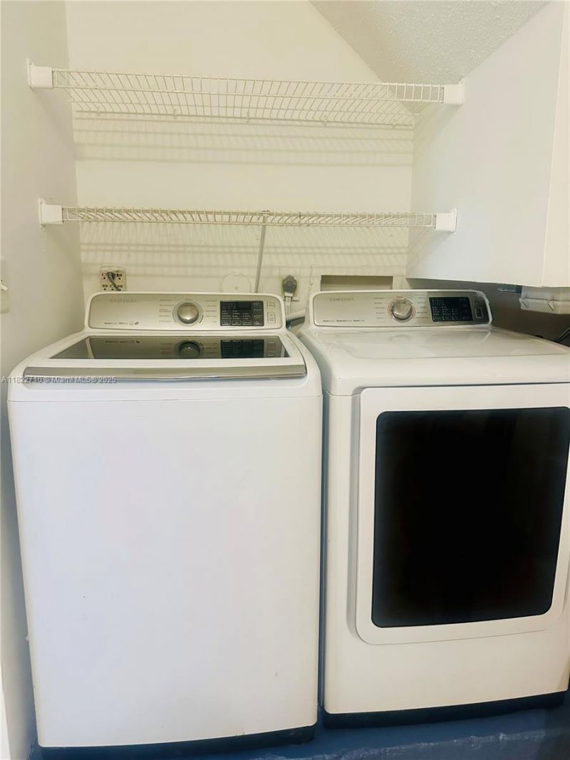 18961 NW 22nd St, Pembroke Pines, FL 33029 Photo