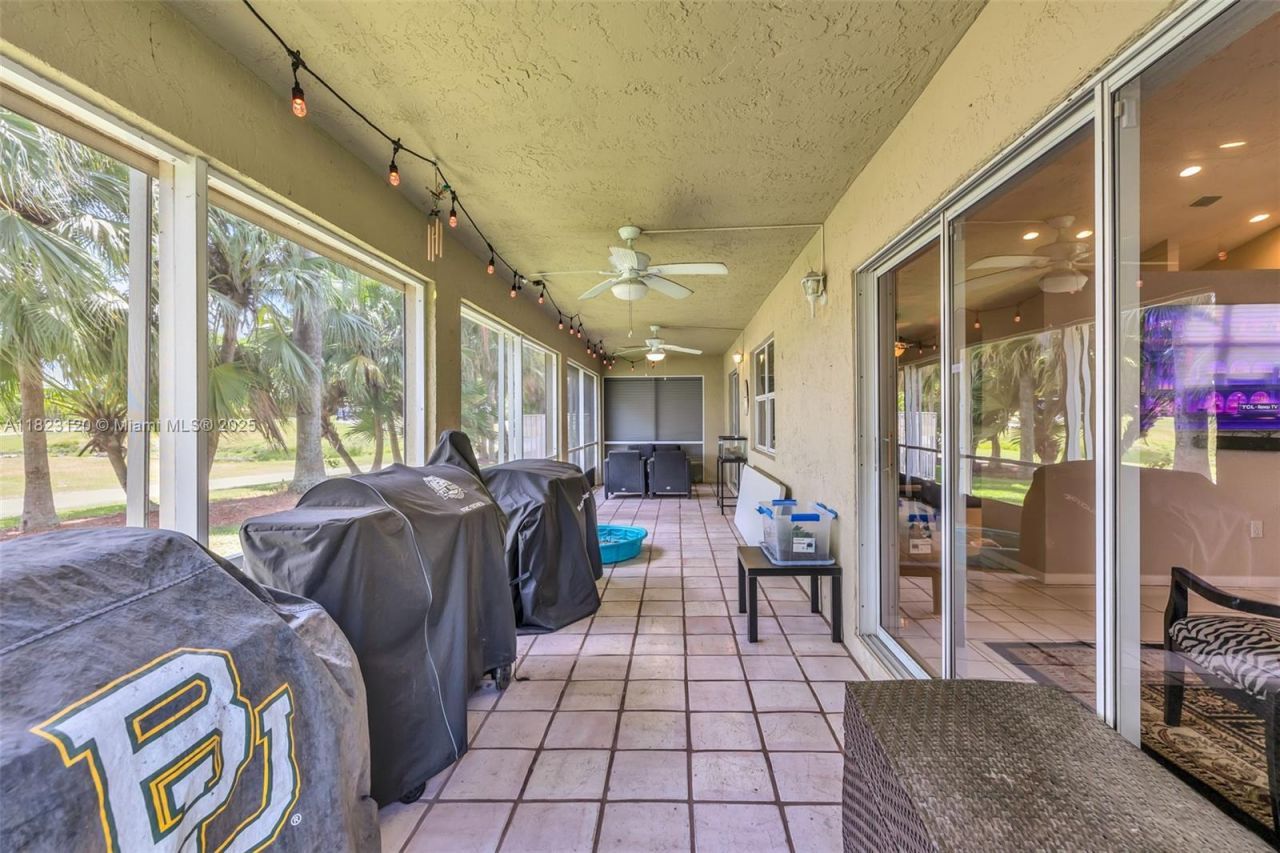 16260 La Costa Dr, Weston, FL 33326 Photo