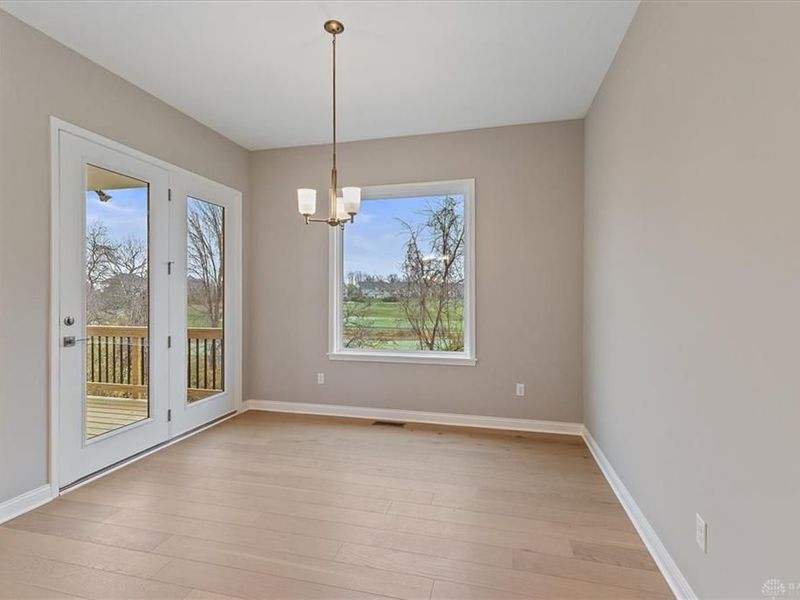 2504 Bent Grass Drive, Beavercreek, OH 45431 Photo 10