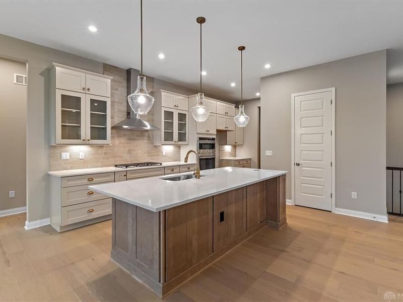 2504 Bent Grass Drive, Beavercreek, OH 45431 Photo 4