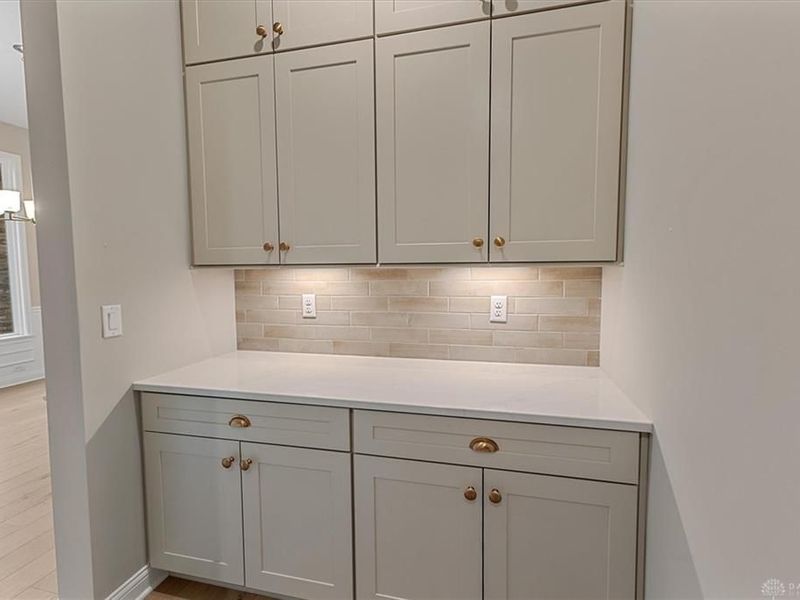 2504 Bent Grass Drive, Beavercreek, OH 45431 Photo 7