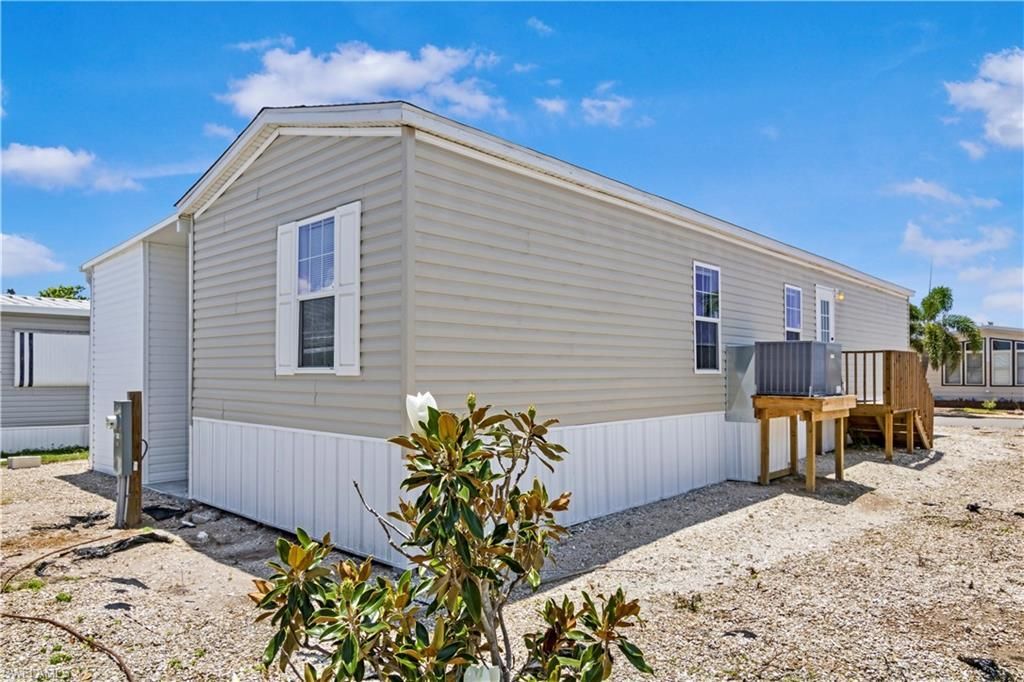 4944 Porky Ln, Saint James City, FL 33956 Photo