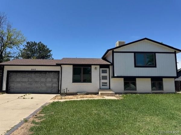 2513 S Crystal Street, Aurora, CO 80014