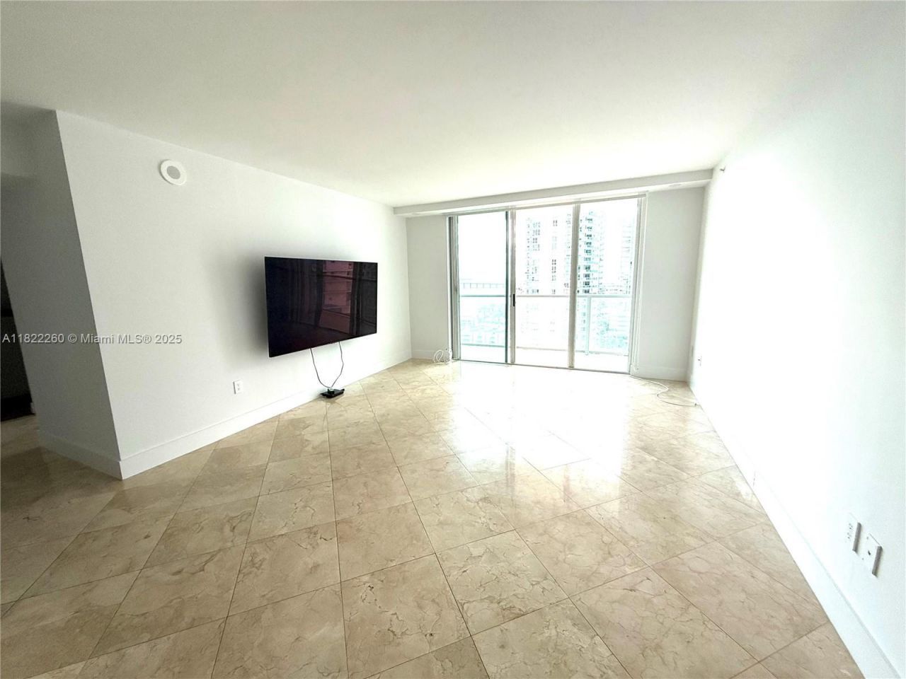 1155 Brickell Bay Dr, Unit 1703, Miami, FL 33131 Photo