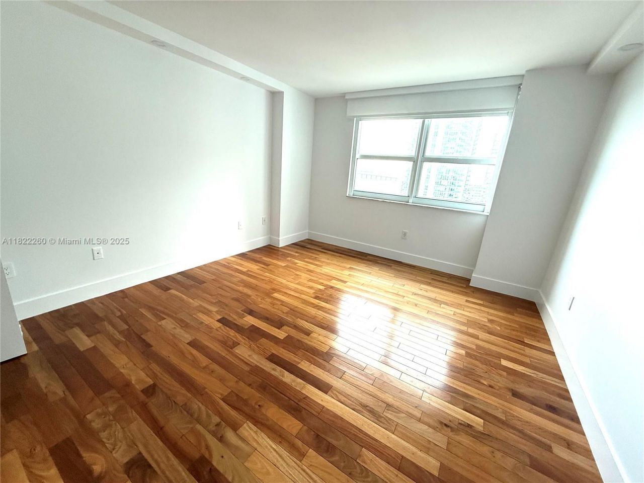 1155 Brickell Bay Dr, Unit 1703, Miami, FL 33131 Photo