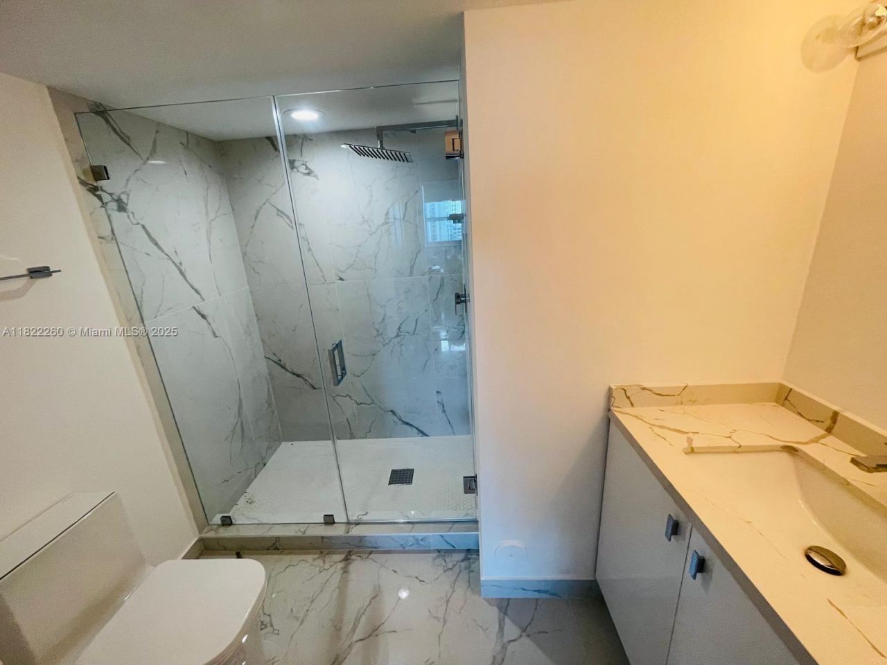 1155 Brickell Bay Dr, Unit 1703, Miami, FL 33131 Photo