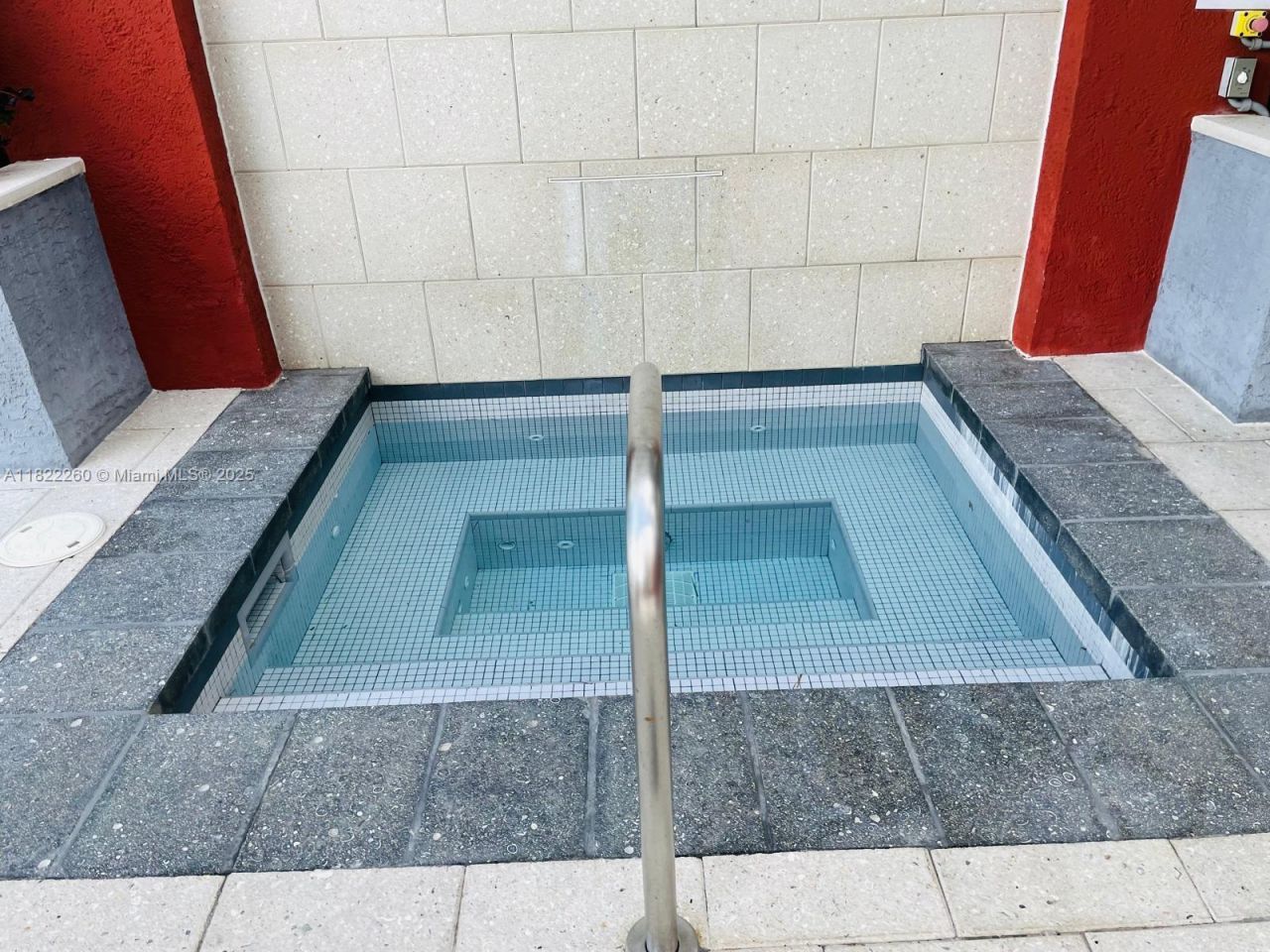 1155 Brickell Bay Dr, Unit 1703, Miami, FL 33131 Photo