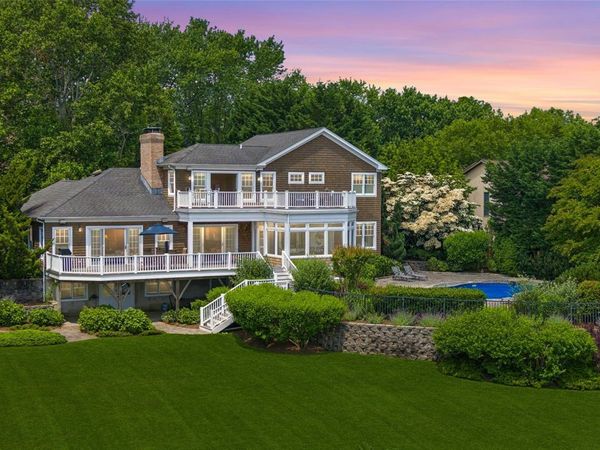 40 Overlook Drive, Aquebogue, NY 11931