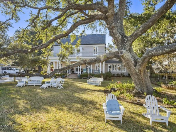 600 N Beach Boulevard, Bay Saint Louis, MS 39520