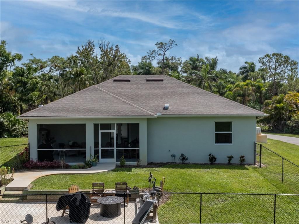 260 Price St, Naples, FL 34113 Photo
