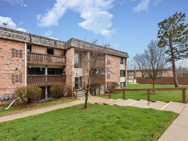 1265 S Maple Road, Unit 305, Ann Arbor, MI 48103