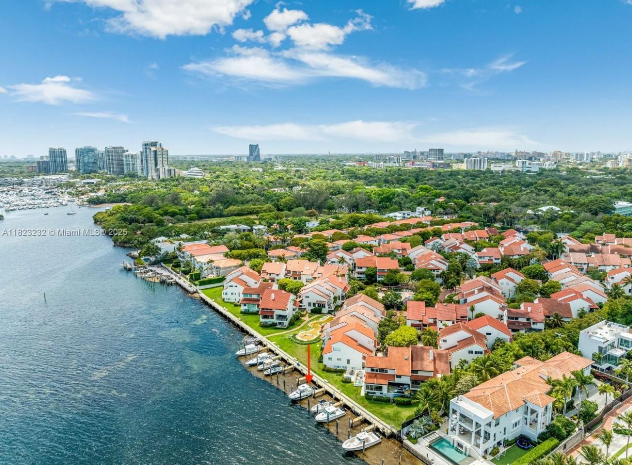 2000 S Bayshore Dr., Unit 47, Miami, FL 33133 Photo