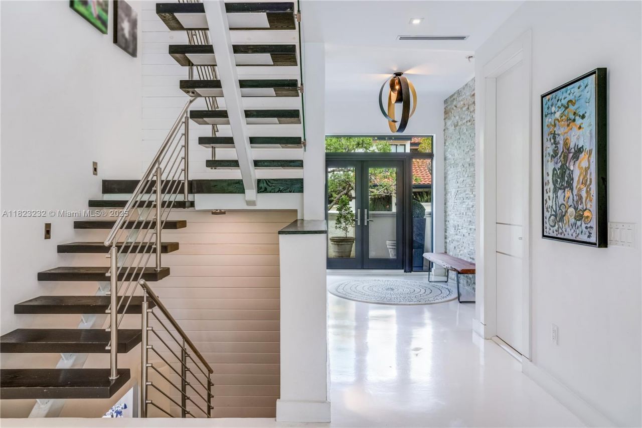 2000 S Bayshore Dr., Unit 47, Miami, FL 33133 Photo