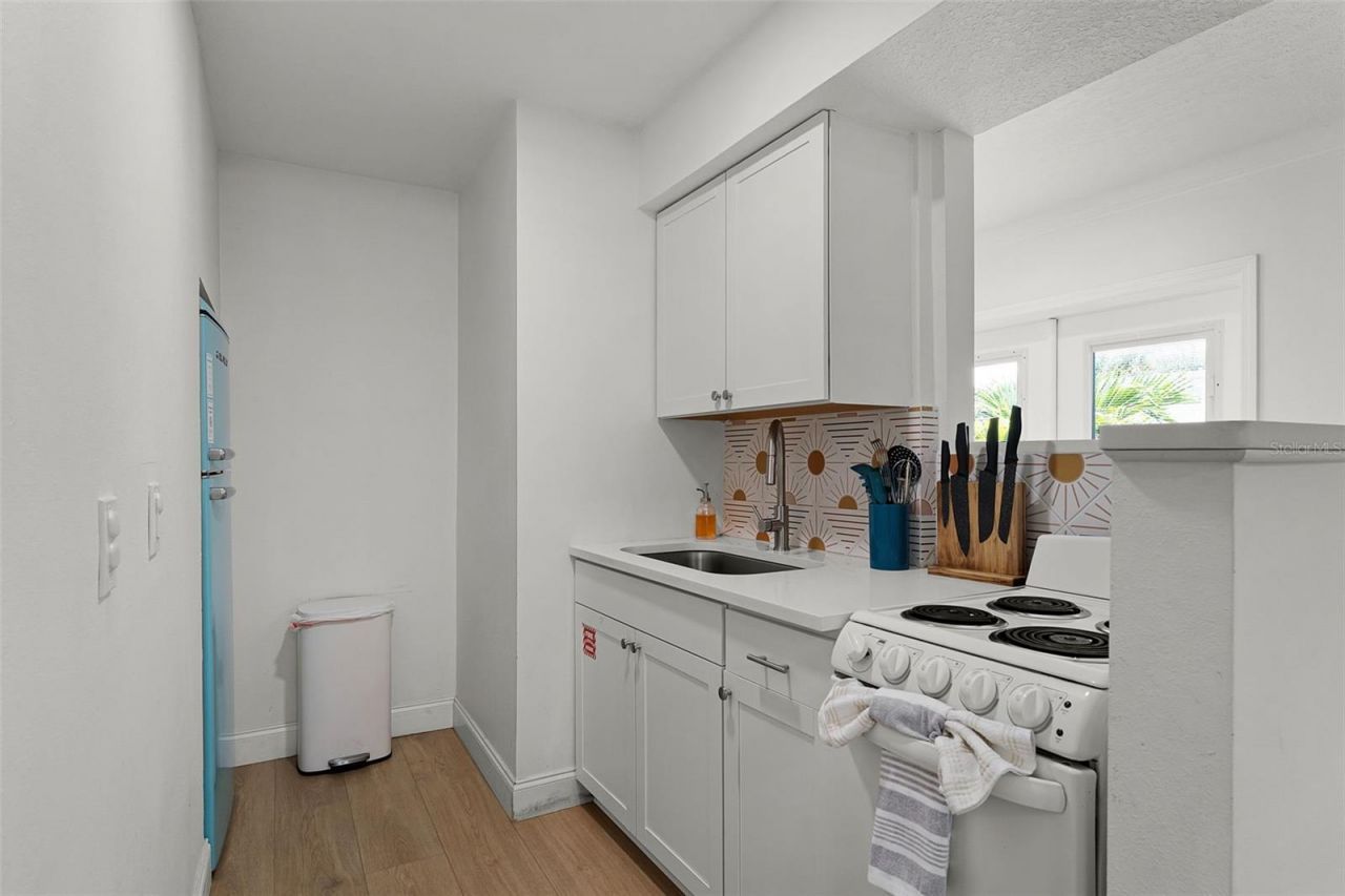 402 S Orlando Avenue, Cocoa Beach, FL 32931 Photo