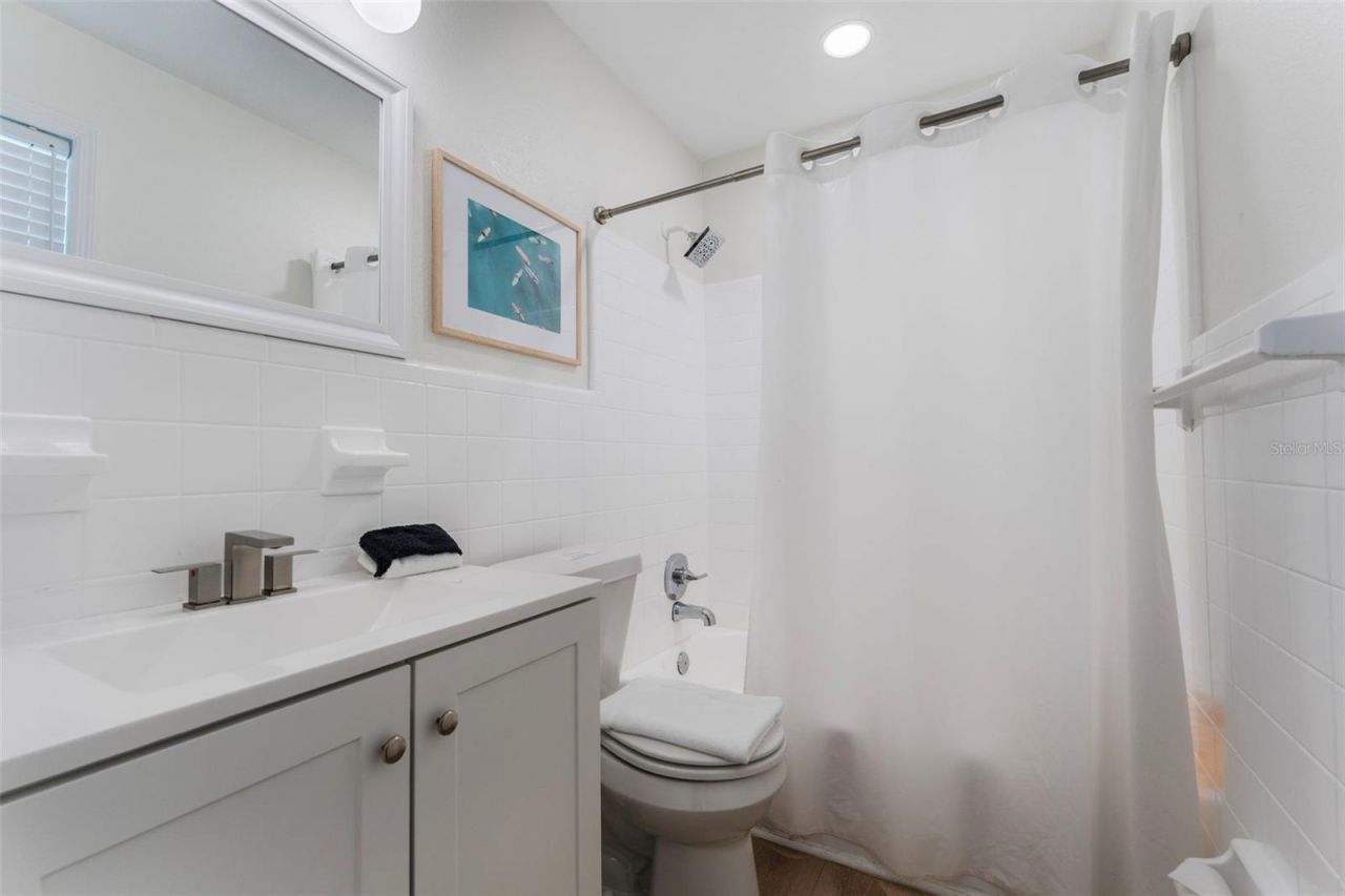 402 S Orlando Avenue, Cocoa Beach, FL 32931 Photo