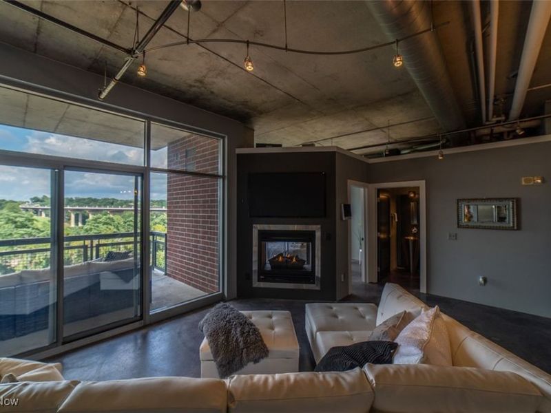 21 Furnace Street, Unit 603, Akron, OH 44308 Photo 8