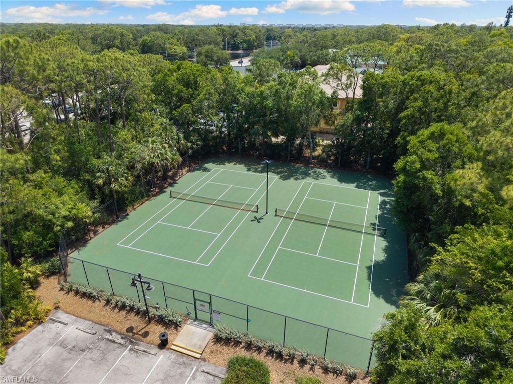 2274 Hawksridge Dr, Naples, FL 34105 Photo