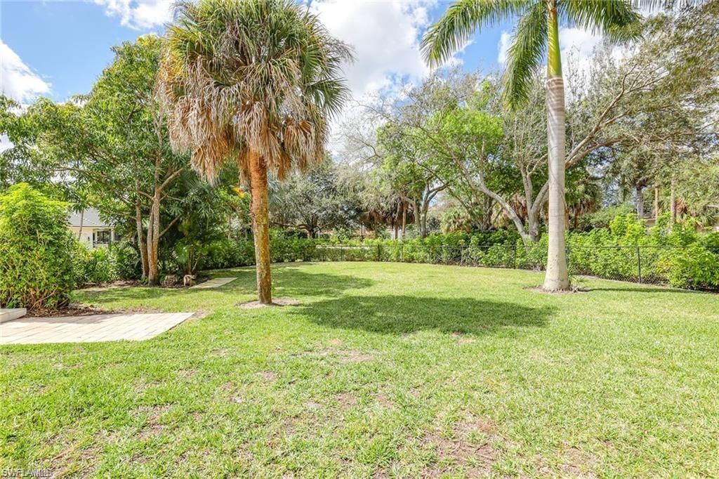 2274 Hawksridge Dr, Naples, FL 34105 Photo