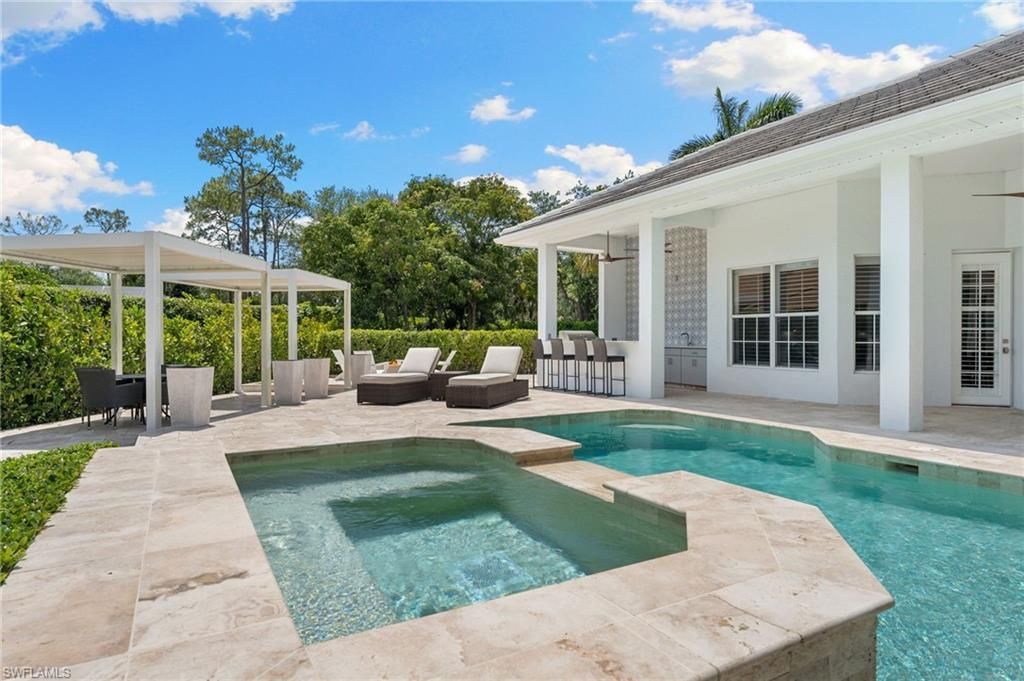 2274 Hawksridge Dr, Naples, FL 34105 Photo
