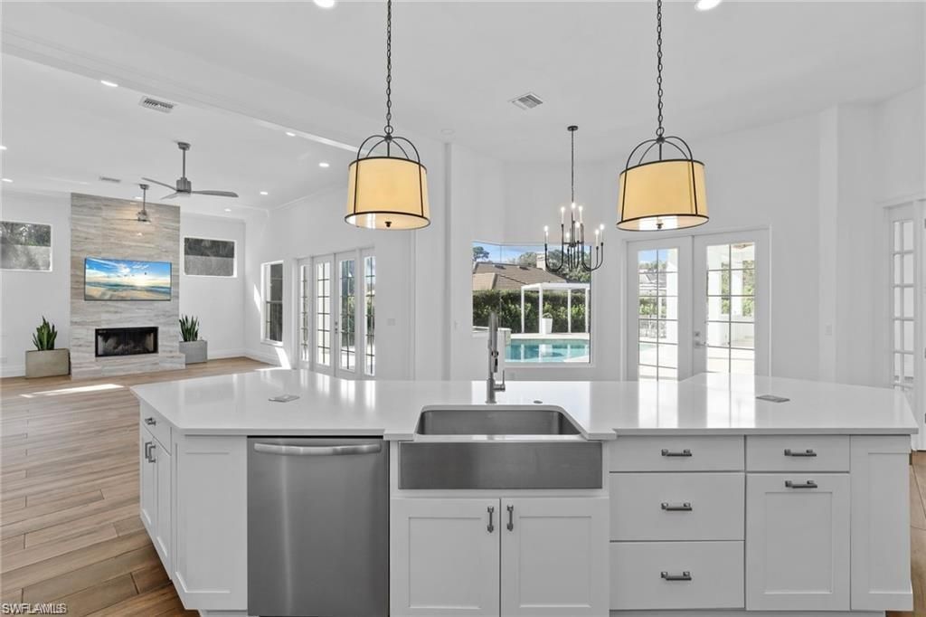 2274 Hawksridge Dr, Naples, FL 34105 Photo
