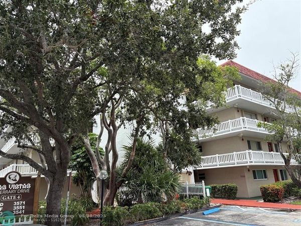 3571 Inverrary Drive, Unit 209, Lauderhill, FL 33319