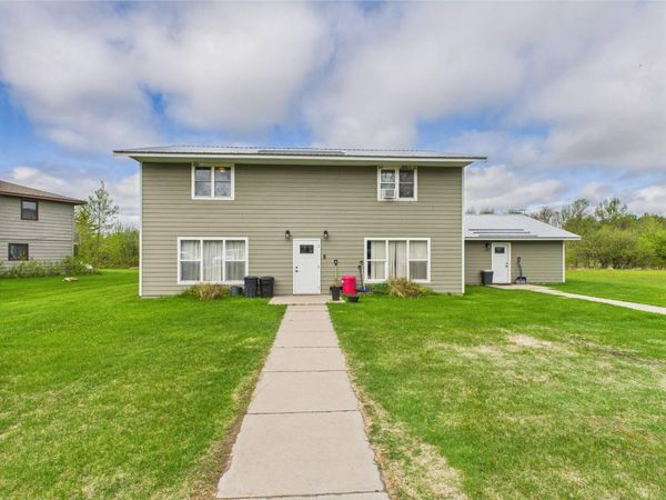 37597 Lakeview Drive, Warroad, MN 56763